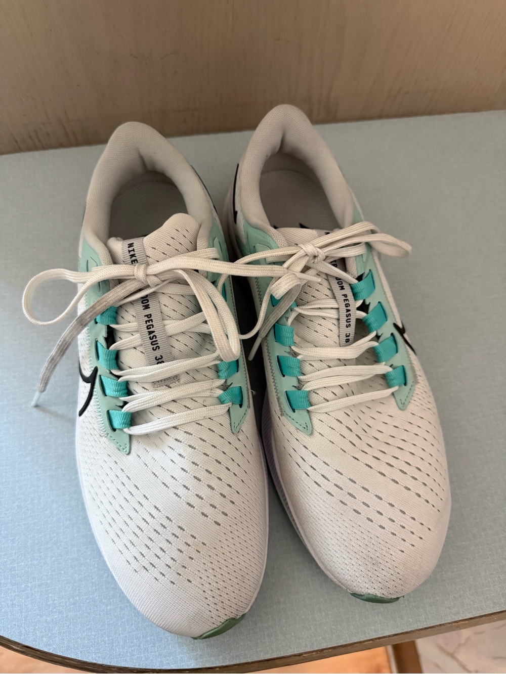 Nike Air Zoom Pegasus 38 ‘Aurora Green/White